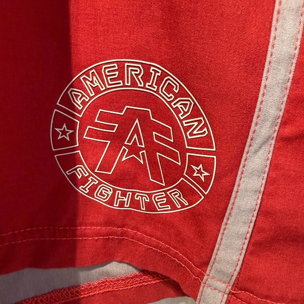 🩳 🌺🔥American Fighter Board Shorts Men’s Swim Trunks Surf Athletic Beach-Size 36 - Picture 2 of 5